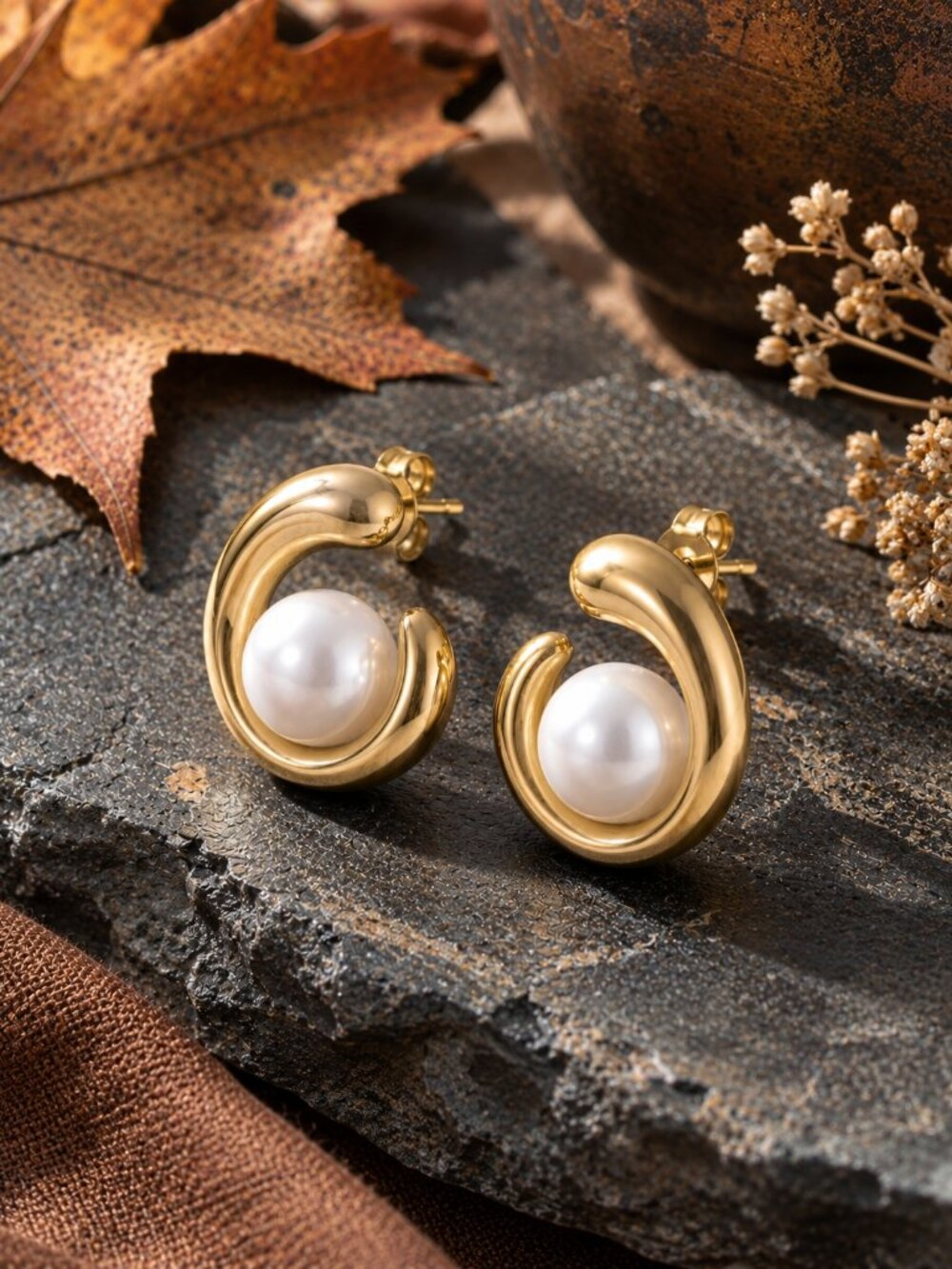 Chunky Gold Pearl Swirl Stud Earrings Sculptural Wave Statement Art Deco 0.75"